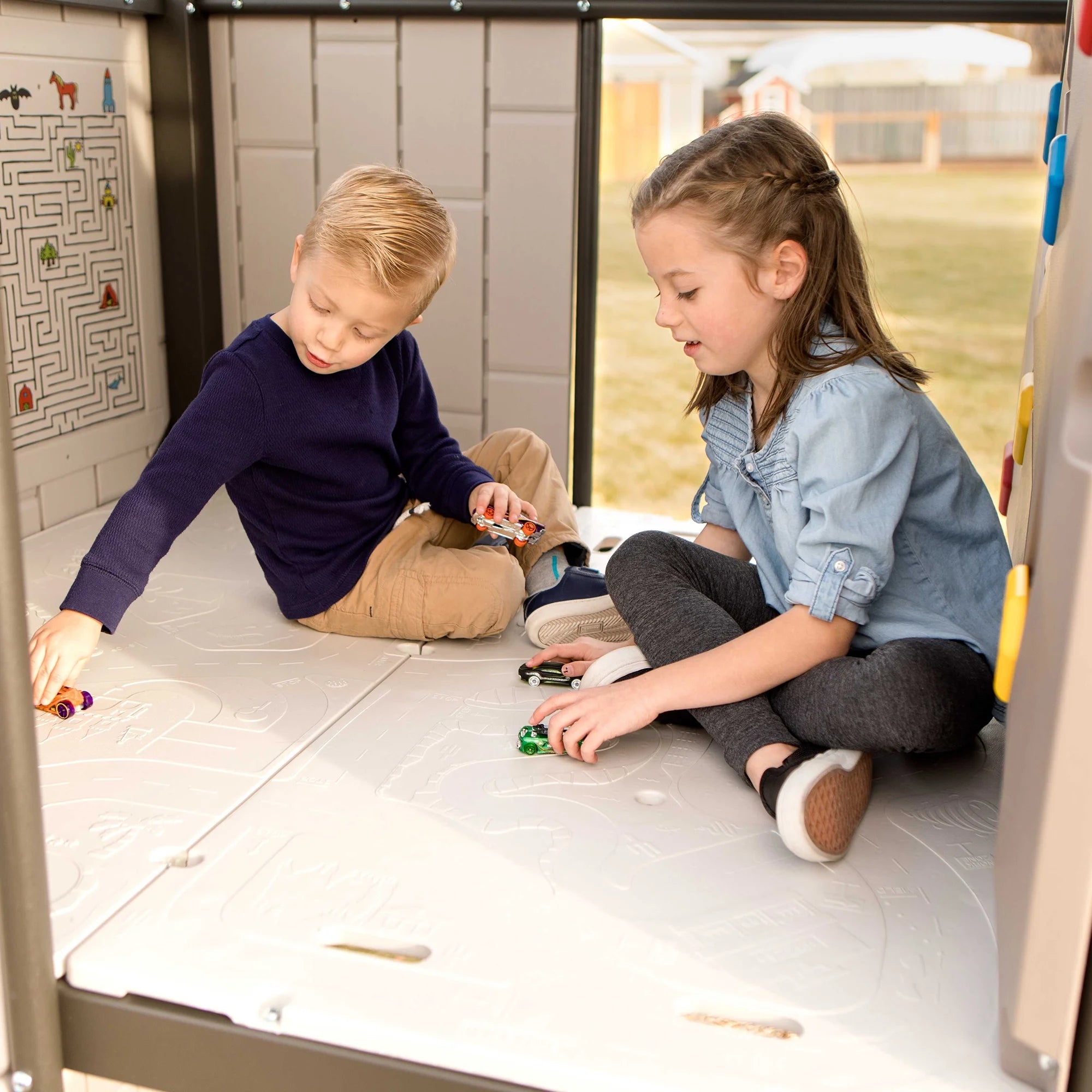 Kid'S Adventure Tunnel Swing Set with Clubhouse, Belt Swings and Climbing Wall (91134)